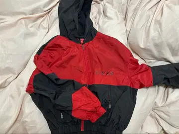 GUESS 후드 부착 자켓 S 빨간색/블랙 레드 블랙