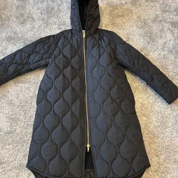 새상품급 엠마 테일러 퀼팅 코트 후드 3way 블랙