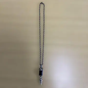스파이크 펜던트 목걸이 블랙