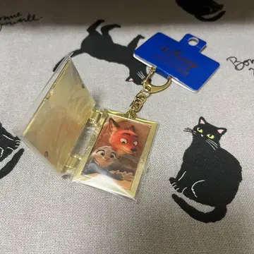 디즈니 BOOK형 키링 주토피아 닉 주디