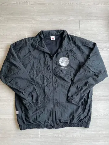 뉴발란스 농구 나일론 자켓 블랙