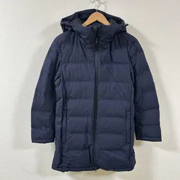 새상품급 유니클로 남성용 심리스 다운 파카 후드 부착 네이비 컬러