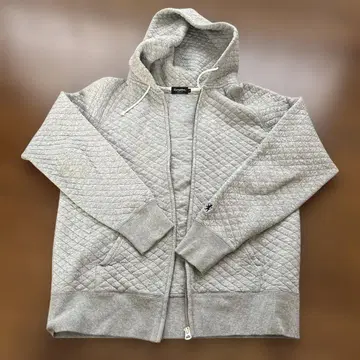 그레이 퀼팅 후드티