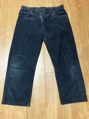 HUGO BOSS 코듀로이 팬츠 35 x 34 숯 블랙