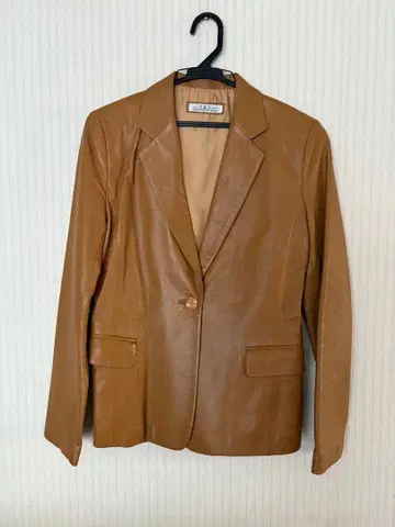 카멜 가죽 테일러드 자켓