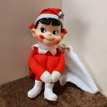 주말 한정 가격 인하 쇼와 레트로 페코짱 산타 앉아있는 페코짱 80년대