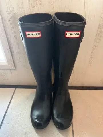 HUNTER 블랙 장화 24.5 UK 5 / EU 38