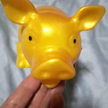 금 돼지 캐릭터 굿즈
