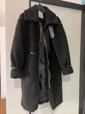 khai:ki 블랙 보아 롱 코트