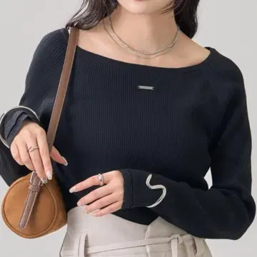 mystic 플레이트 부착 크루 리브 니트