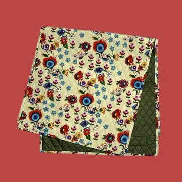 돼지와 꽃무늬 퀼팅 스톨 크림 x 그린 알베로베로