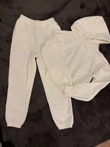 화이트 맨투맨 셋업 L 사이즈