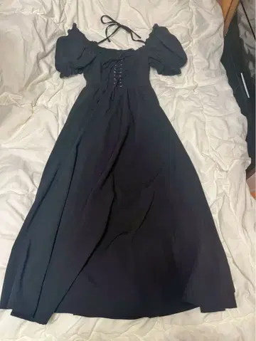 오프숄더 블랙 원피스