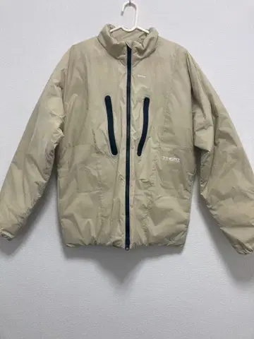 새상품 M 사이즈 Taylormade 인슐레이티드 자켓 T-HEAT