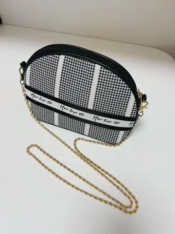 Jacquard Chain Pochette silver herlipto