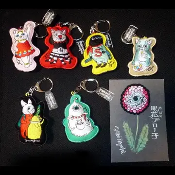 히구치 유코 서커스전 자수 키링 CIRCUS전 눈꽃 브로치