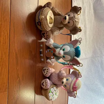 더피, 셰리 메이, 젤라토니 3체 세트