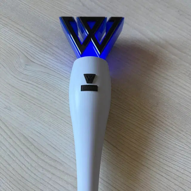 위너 응원봉 판매