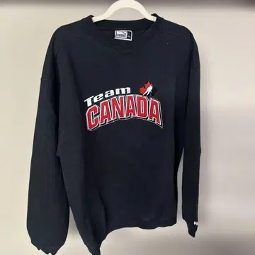 PUMA Team Canada 자수 블랙 맨투맨