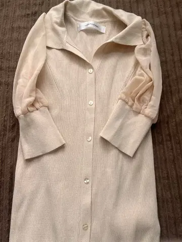 LAGUNAMOON 베이지 블라우스