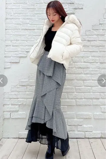 리젝시 시어 플리츠 캐스케이드 머메이드 스커트