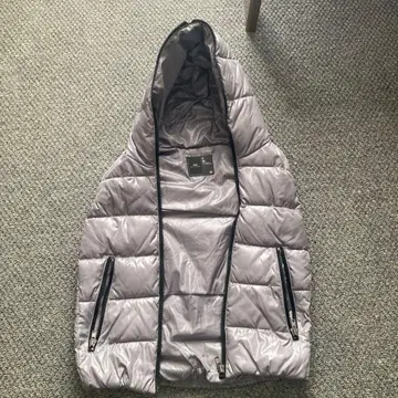 LULU 후드 부착 그레이 다운 자켓 S