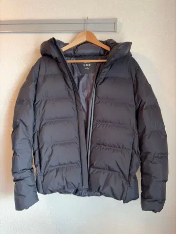 UNIQLO 심리스 다운 블랙 M