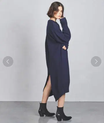 HYKE 크루넥 니트 원피스 네이비 사이즈 2