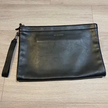 투모로우랜드 WANT LES ESSENTIELS 클러치백