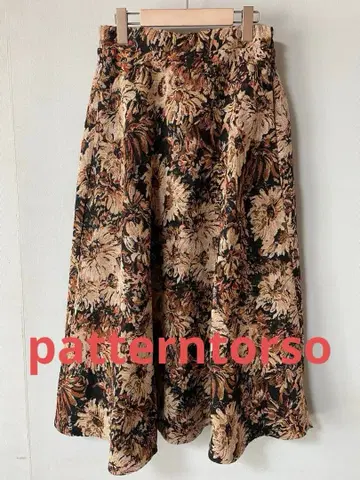 patterntorso 꽃무늬 고블랑 플레어 롱 스커트