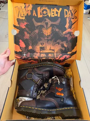 Dr. Martens 워너 브라더스 가죽 부츠