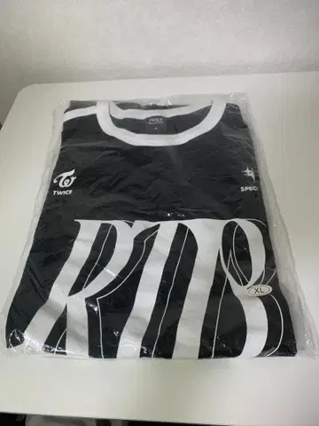 TWICE READY TO BE IN JAPAN SPECIAL 티셔츠