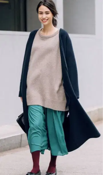 네이비 롱 코트 울 혼방 슬릿 포함