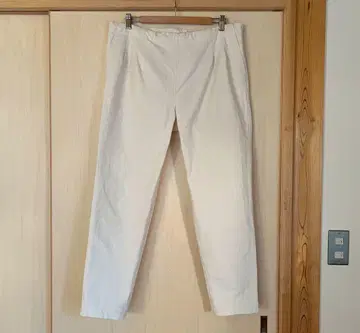 에미오와스 턱 팬츠 면 트윌 생지 M 사이즈