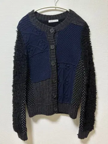 패치워크 니트 가디건 긴팔 네이비 계열