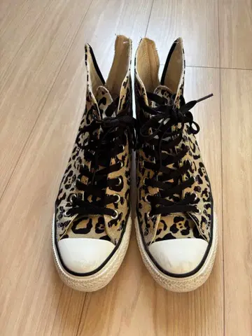 레오파드 무늬 컨버스 하이컷 스니커즈