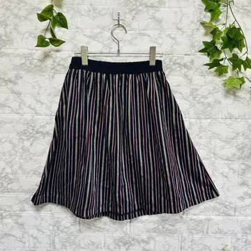 인폴드 스트라이프 플레어 스커트 사이즈 F 허리밴딩 무릎 기장