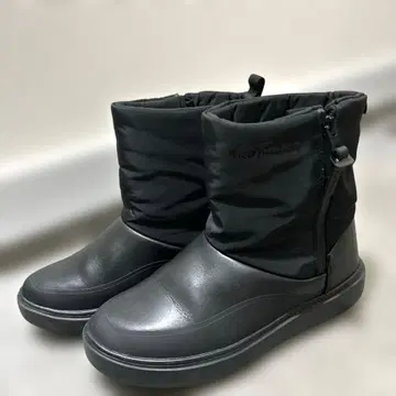 WILDTHINGS 블랙 충전솜 부츠