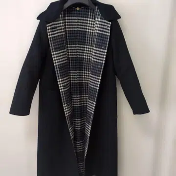 네이비 체크 무늬 안감 롱 코트