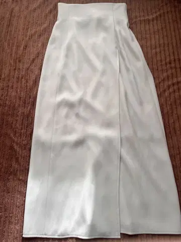 FRAY I.D 화이트 타이트 스커트