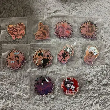 이토 준지 x 산리오 가챠가챠 묶음 판매