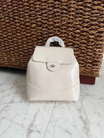 화이트 백팩 합성 피혁