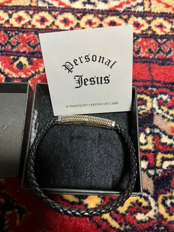 히무로 쿄스케 Personal Jesus 꼬임 팔찌
