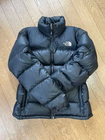 The North Face 블랙 다운 자켓 700