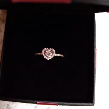 하트 모양 다이아몬드 반지