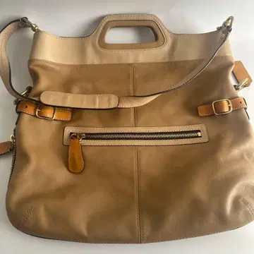 CGACCE 베이지 가죽 숄더백