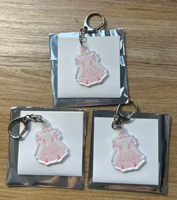 큐르시테 치바 유나 의상 키링