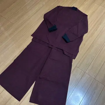 DoCLASSE 니트 셋업 와이드 팬츠