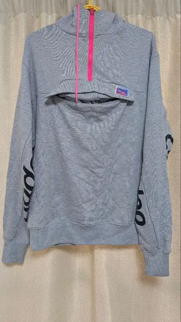 83[T-2025.12.08] RCWB 후드 부착 트레이닝복