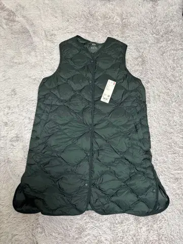 유니클로 ULTRA LIGHT DOWN 롱 베스트 L 다크 그린